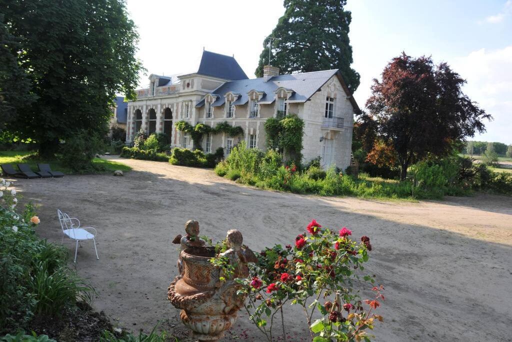 La Petite Bijouterie - Gite 5 Personnes Villa Brain-sur-Allonnes Exterior photo